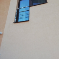 Scari din lemn cu balustrade din inox
