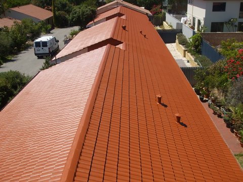 Cel mai bun mod de a curata un acoperis